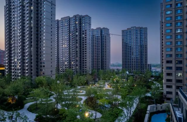 冬季服裝賽道怎么走？羽絨服和沖鋒衣勢均力敵